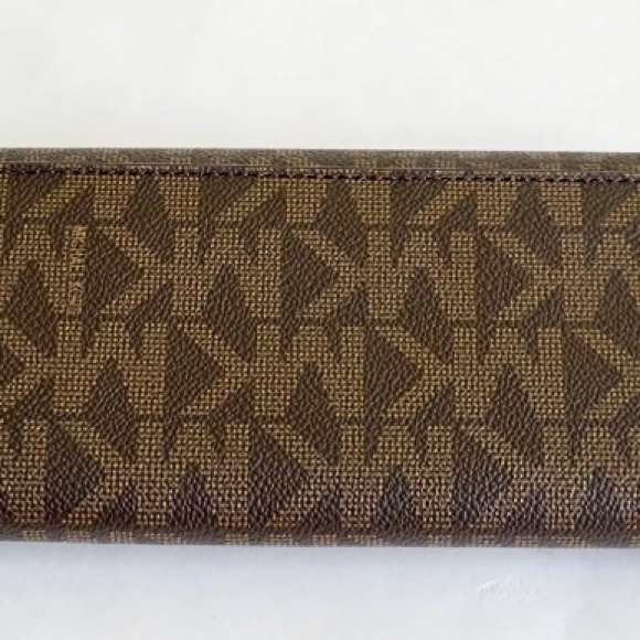 Nwt Michael Kors Large Carryall Wallet Brown snap - Picture 7 of 8